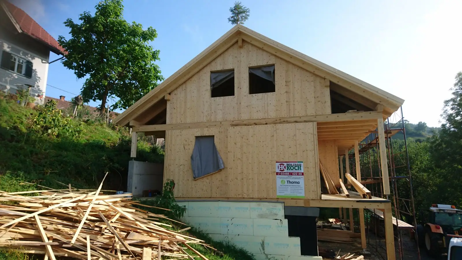 Massivholzhaus mit Holz100 Wänden der Firma Thoma